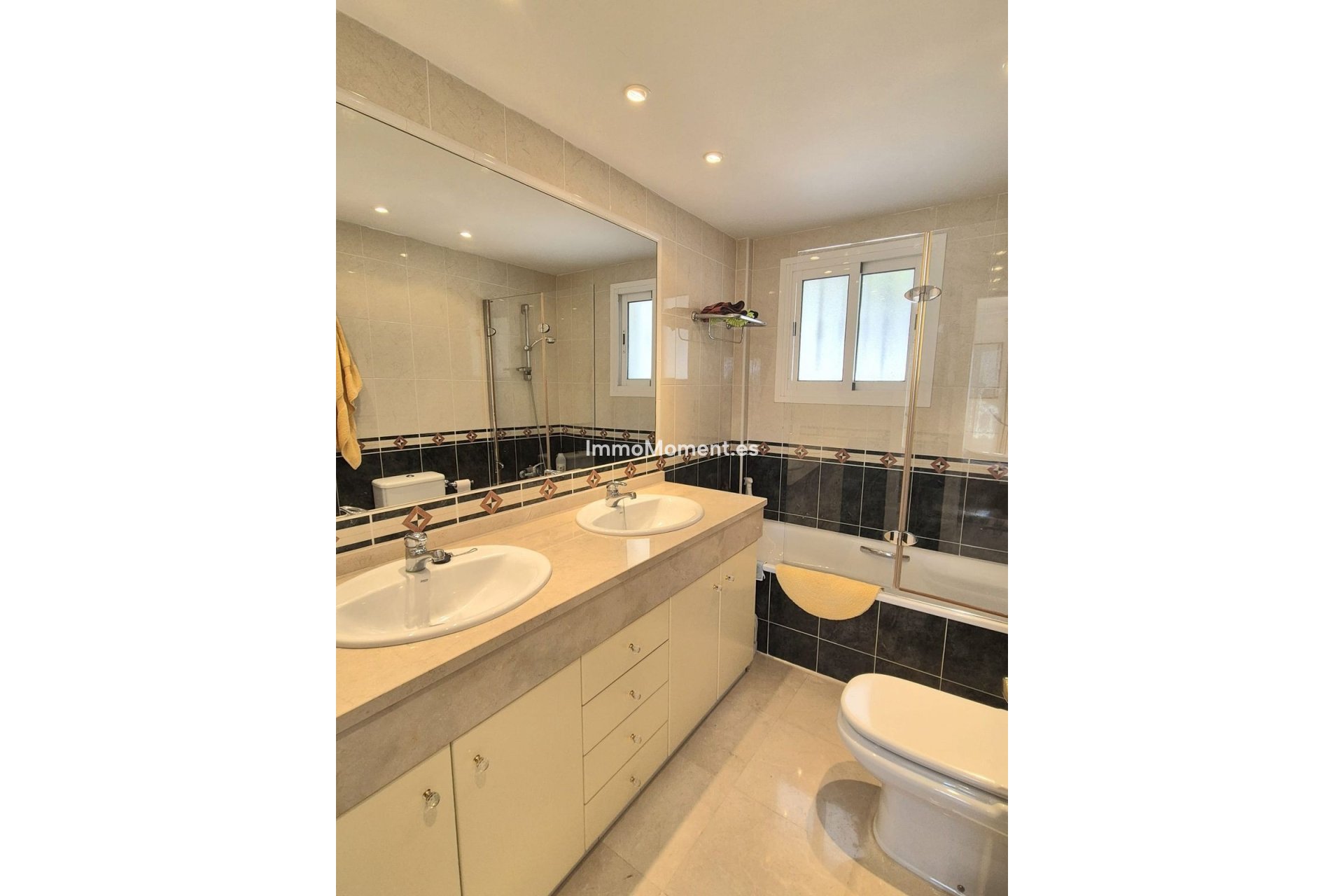 Bestaande woning - Vrijstaande villa - Binnenland  - Alhaurín Golf