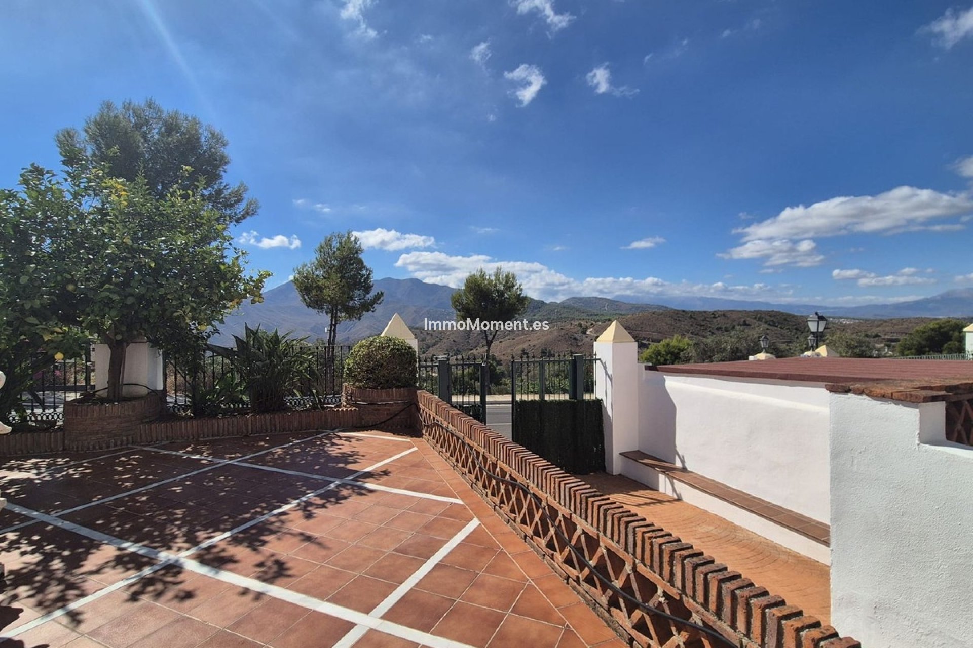 Bestaande woning - Vrijstaande villa - Binnenland  - Alhaurín Golf