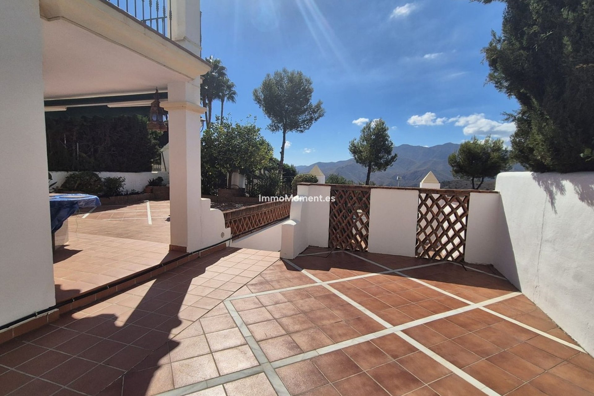 Bestaande woning - Vrijstaande villa - Binnenland  - Alhaurín Golf