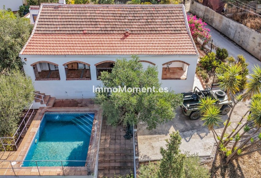 Bestaande woning - Vrijstaande villa - Binnenland  - Alora