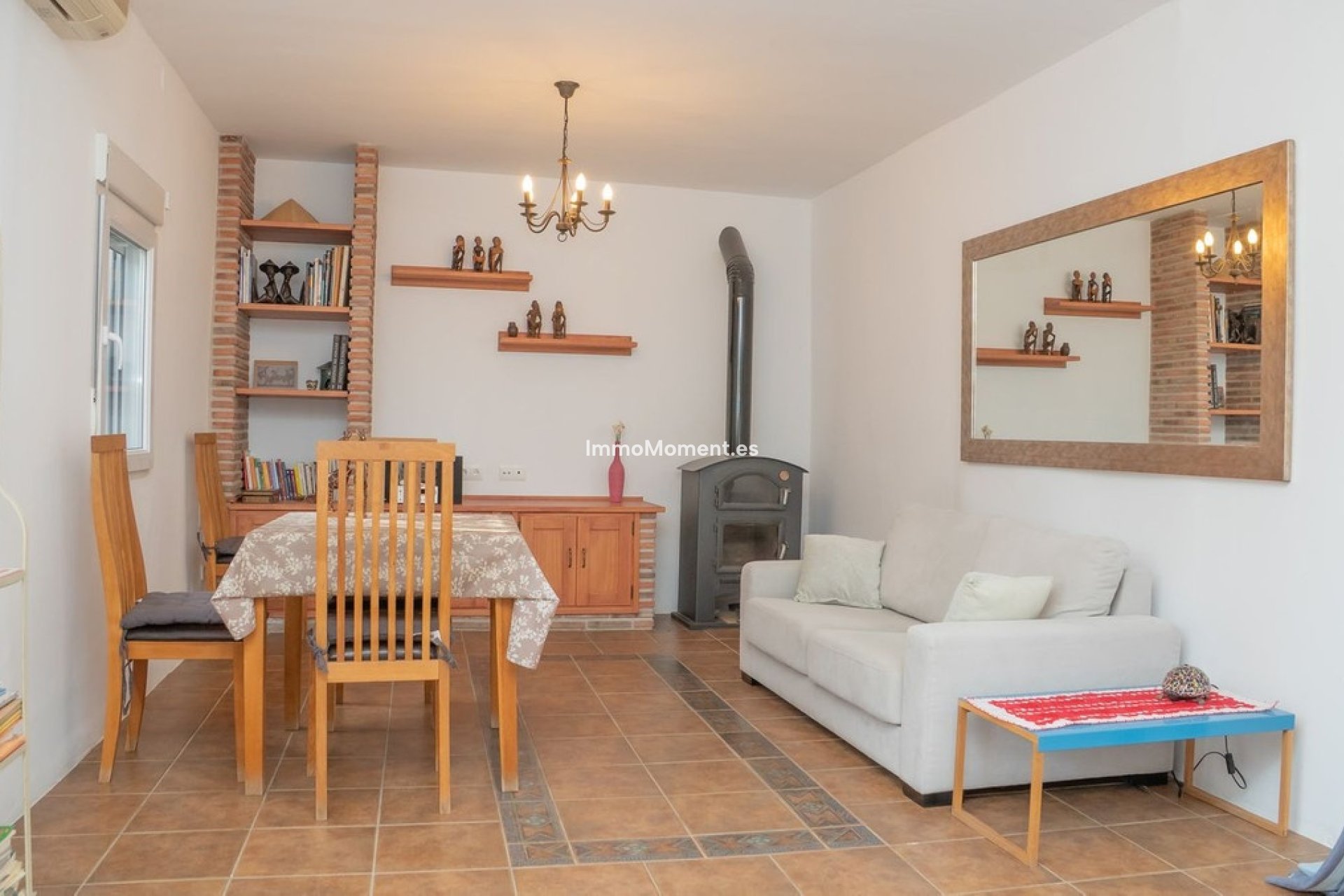 Bestaande woning - Vrijstaande villa - Binnenland  - Alora
