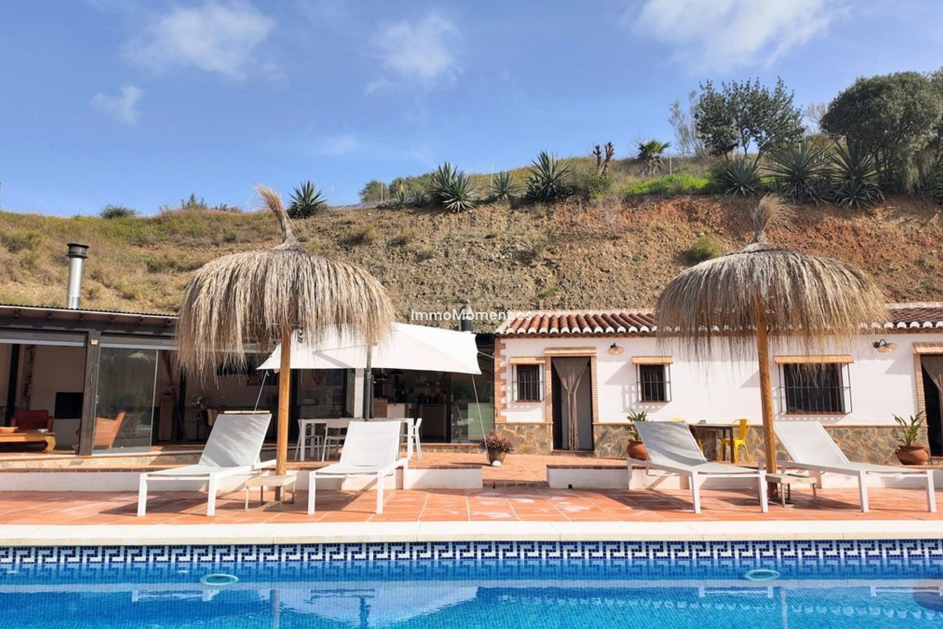 Bestaande woning - Vrijstaande villa - Binnenland  - Alora