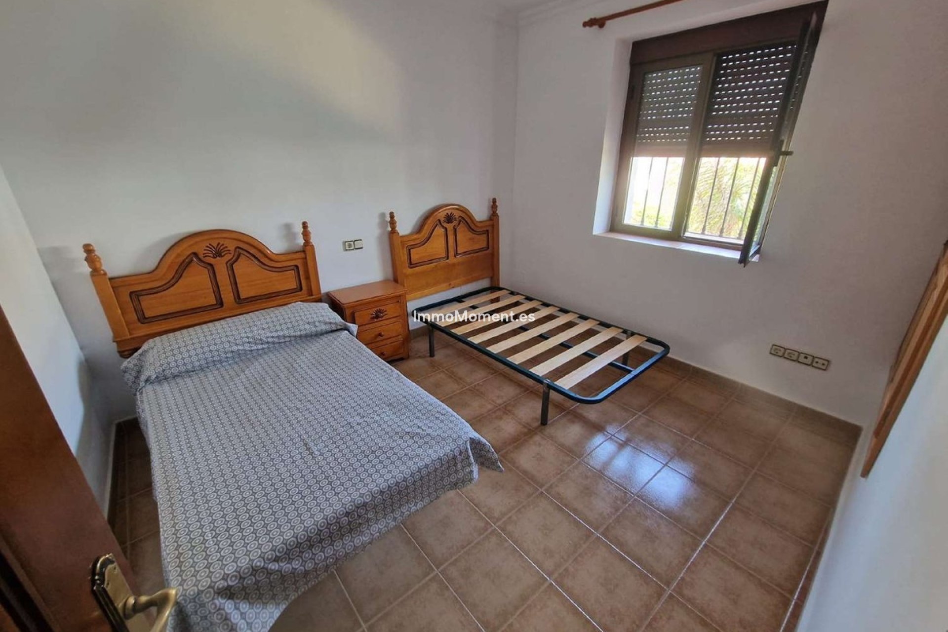 Bestaande woning - Vrijstaande villa - Binnenland  - Alora