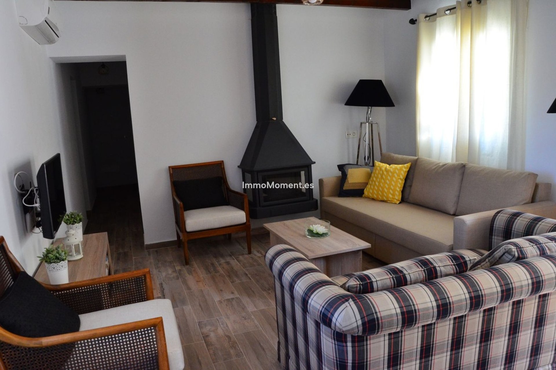 Bestaande woning - Vrijstaande villa - Binnenland  - Alora