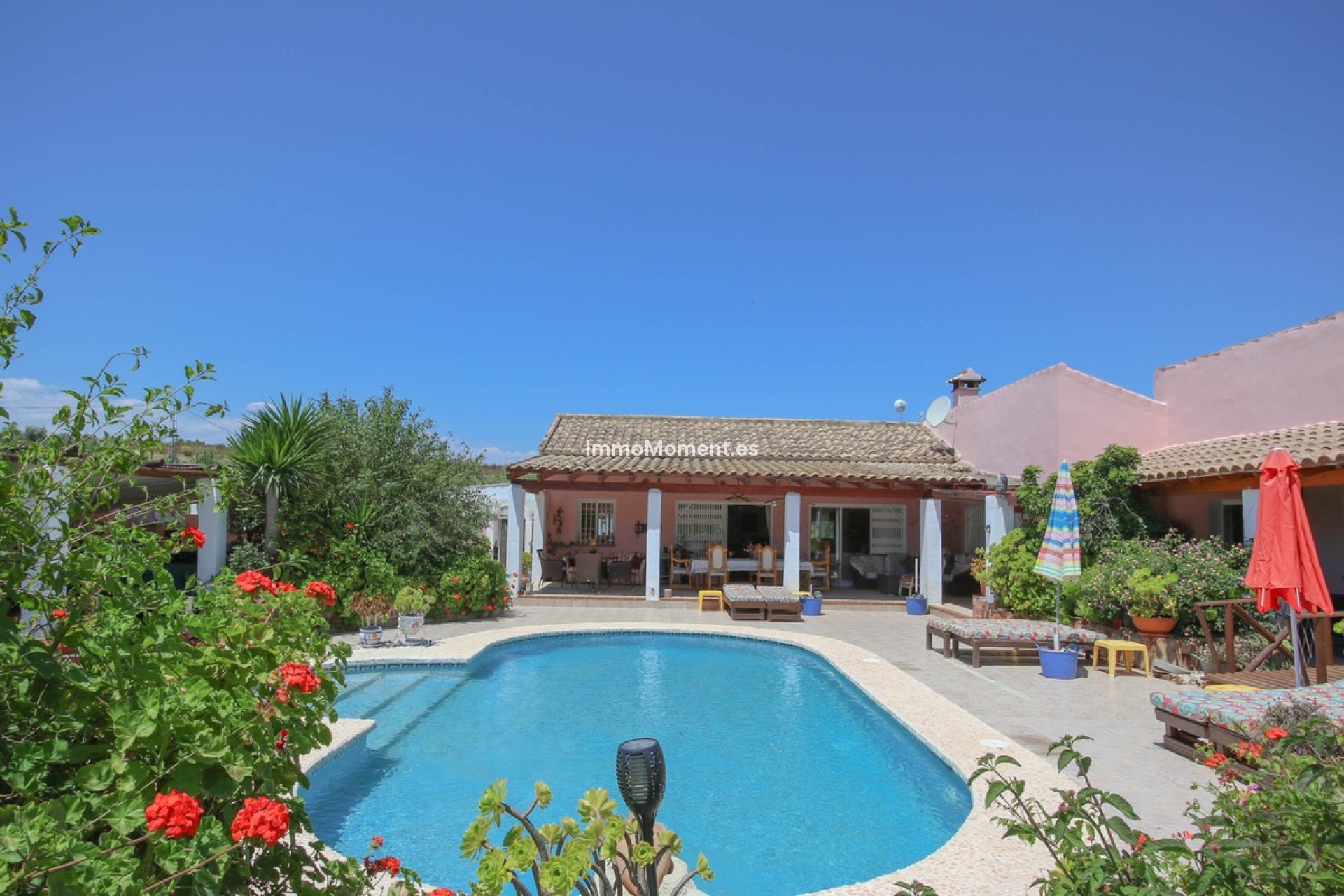 Bestaande woning - Vrijstaande villa - Binnenland  - Cártama Centro