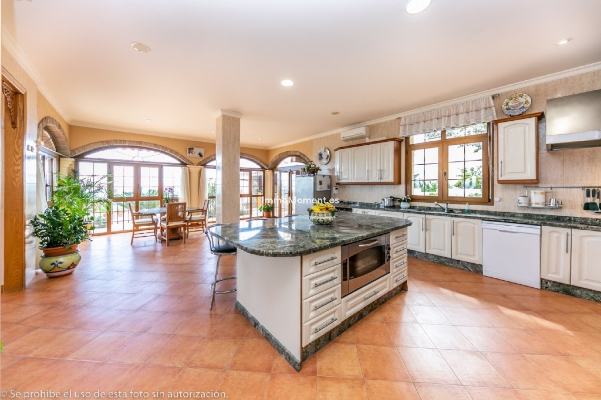 Bestaande woning - Vrijstaande villa - Binnenland  - Churriana