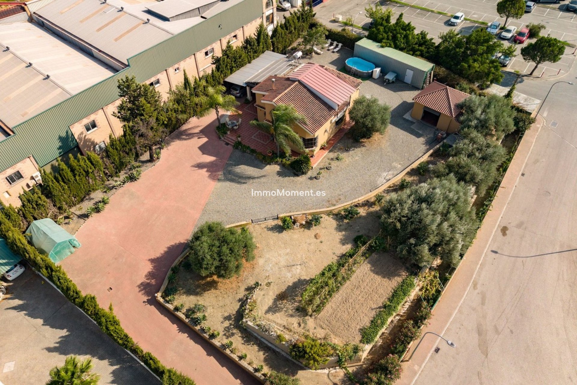 Bestaande woning - Vrijstaande villa - Binnenland  - Coín