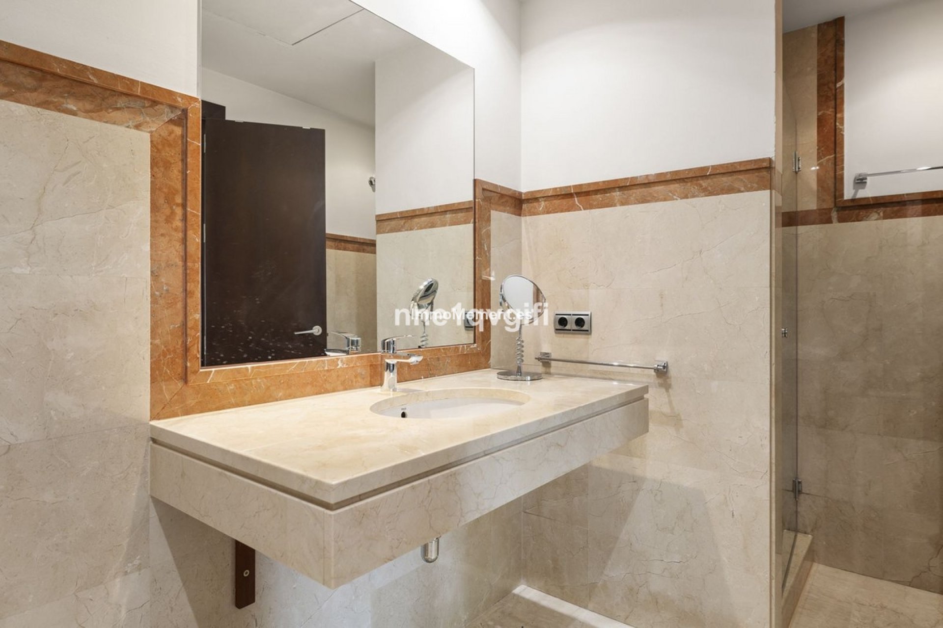 Bestaande woning - Vrijstaande villa - Binnenland  - Coín