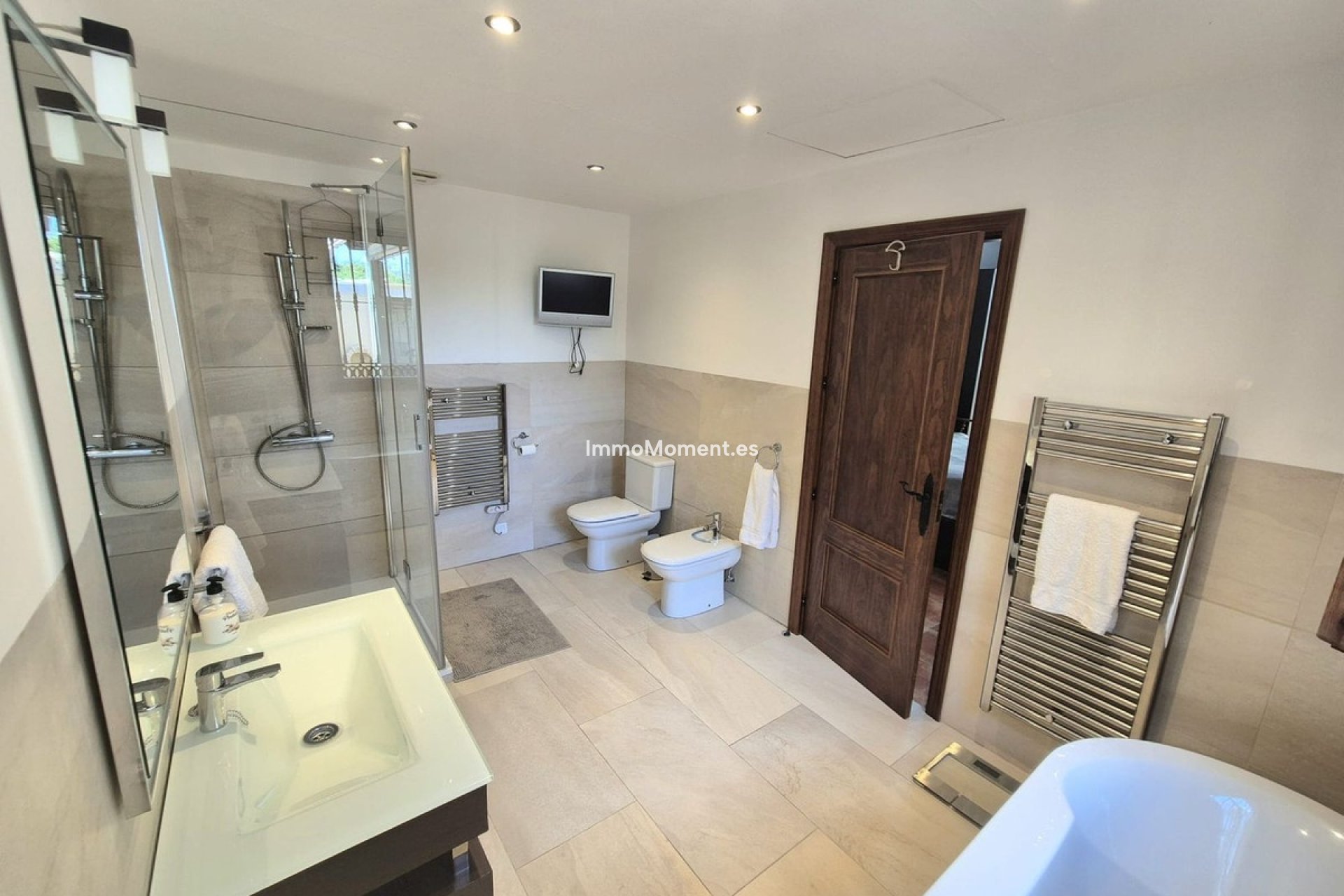 Bestaande woning - Vrijstaande villa - Binnenland  - Coín