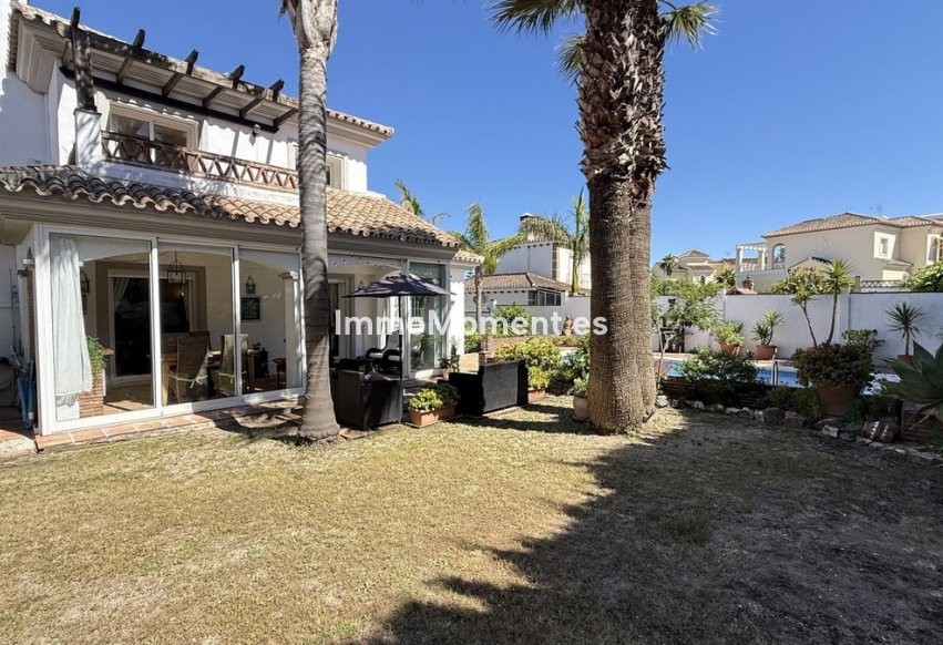 Bestaande woning - Vrijstaande villa - Binnenland  - Coín