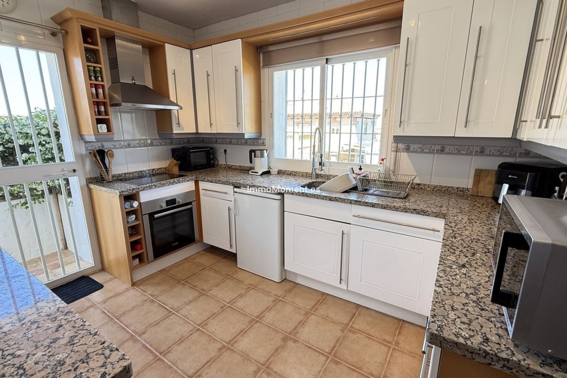 Bestaande woning - Vrijstaande villa - Binnenland  - Coín