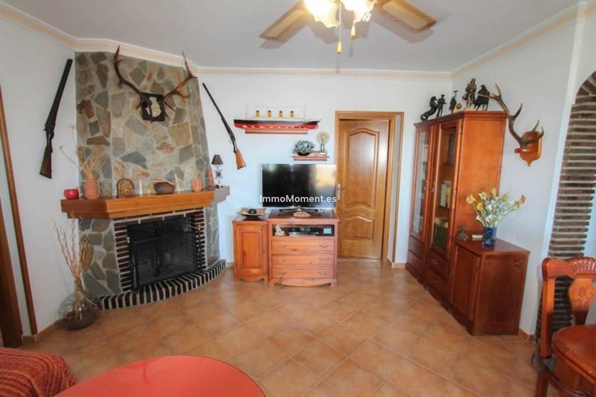 Bestaande woning - Vrijstaande villa - Binnenland  - Guaro