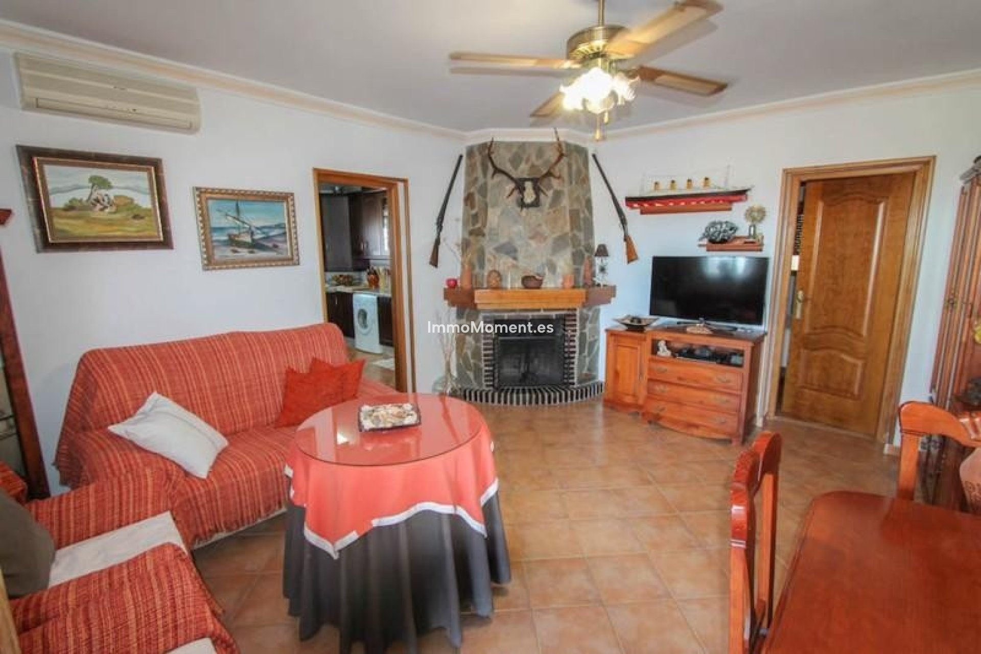 Bestaande woning - Vrijstaande villa - Binnenland  - Guaro