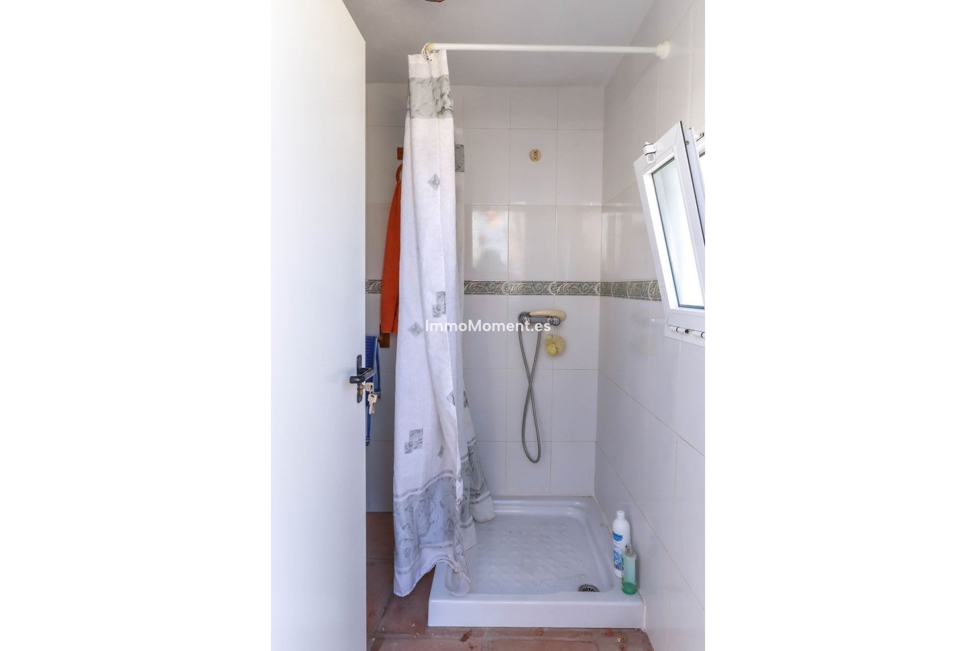 Bestaande woning - Vrijstaande villa - Binnenland  - Guaro