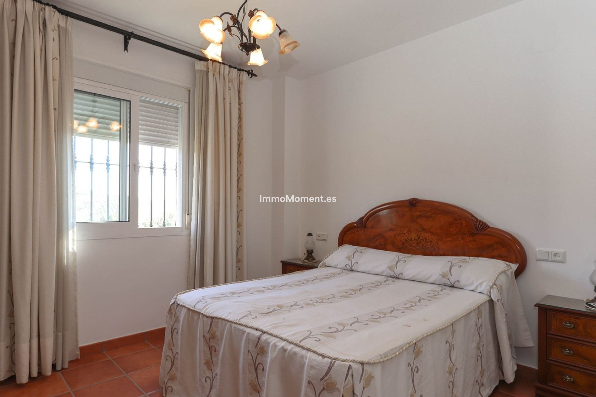 Bestaande woning - Vrijstaande villa - Binnenland  - Guaro