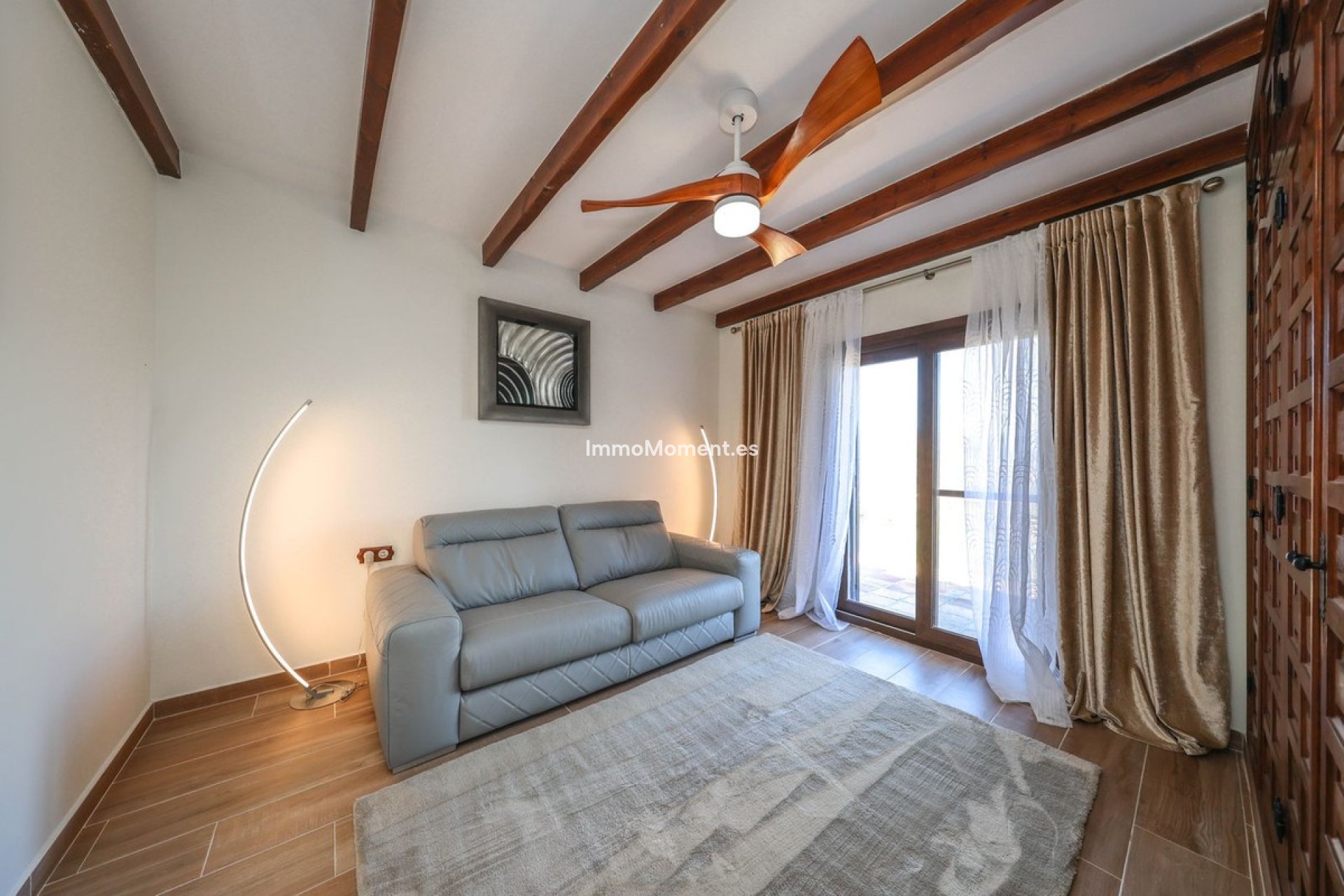 Bestaande woning - Vrijstaande villa - Binnenland  - Guaro