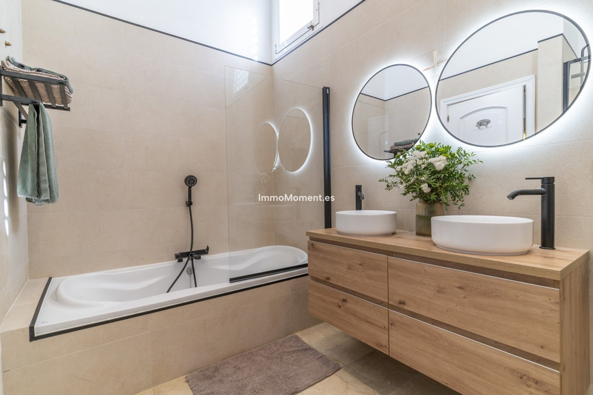 Bestaande woning - Vrijstaande villa - Binnenland  - Istán