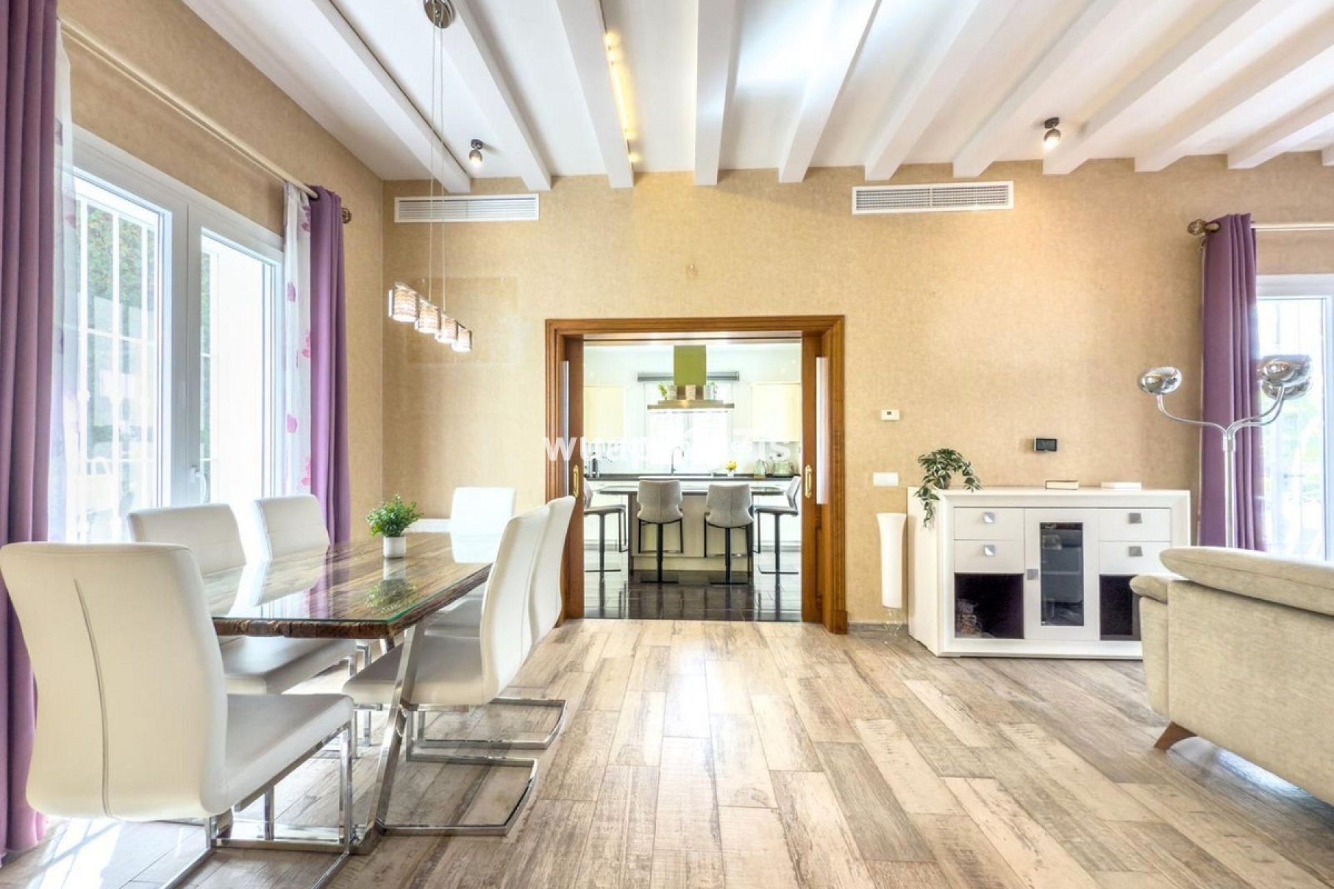 Bestaande woning - Vrijstaande villa - Binnenland  - Istán