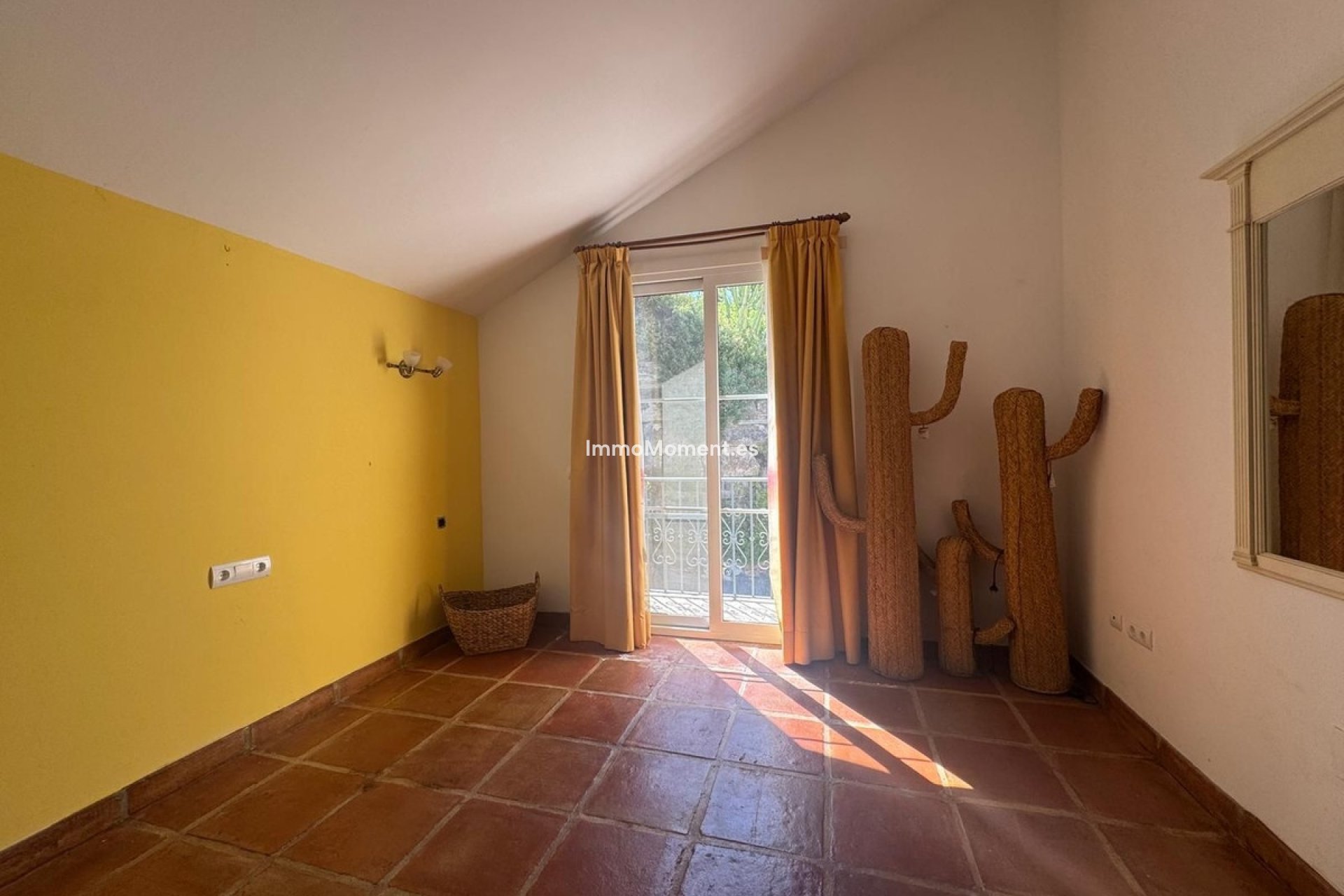 Bestaande woning - Vrijstaande villa - Binnenland  - Istán