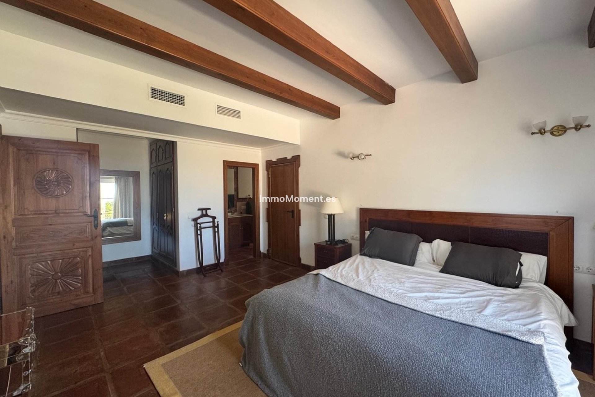 Bestaande woning - Vrijstaande villa - Binnenland  - Istán