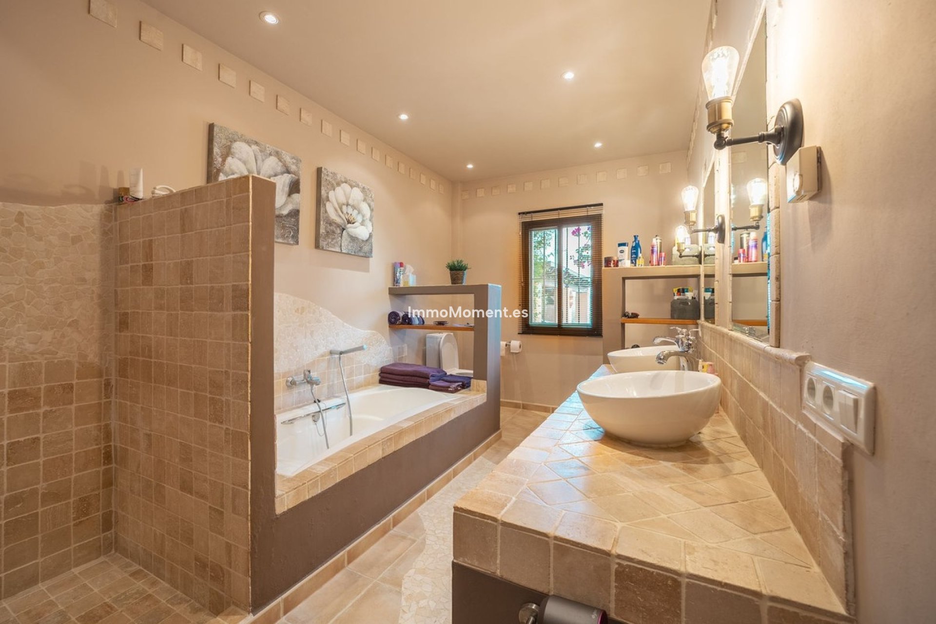 Bestaande woning - Vrijstaande villa - Binnenland  - Monda