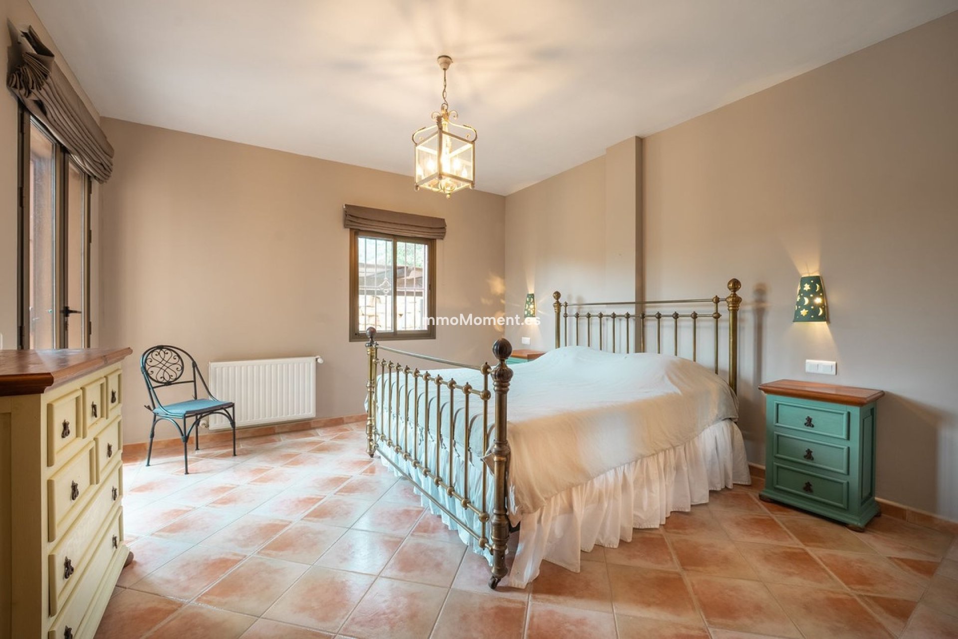Bestaande woning - Vrijstaande villa - Binnenland  - Monda