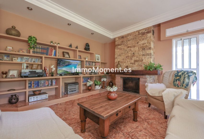 Bestaande woning - Vrijstaande villa - Binnenland  - Monda