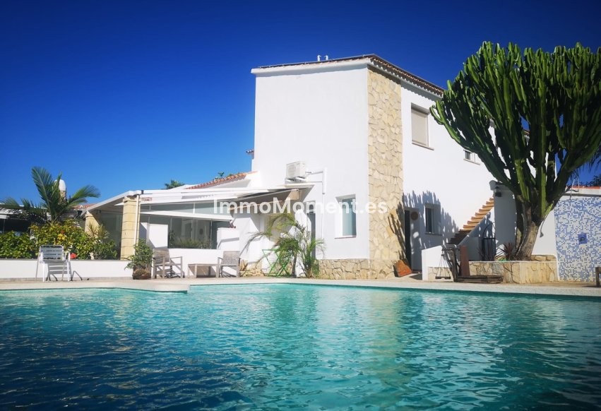 Bestaande woning - Vrijstaande villa - Denia - Denia Centro