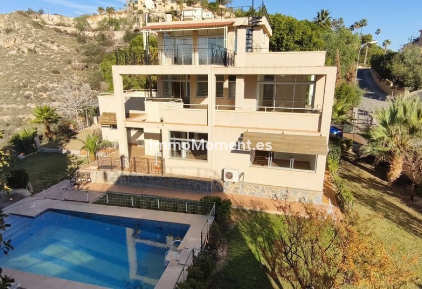 Bestaande woning - Vrijstaande villa - El Campello - Campello - El Campello Centro
