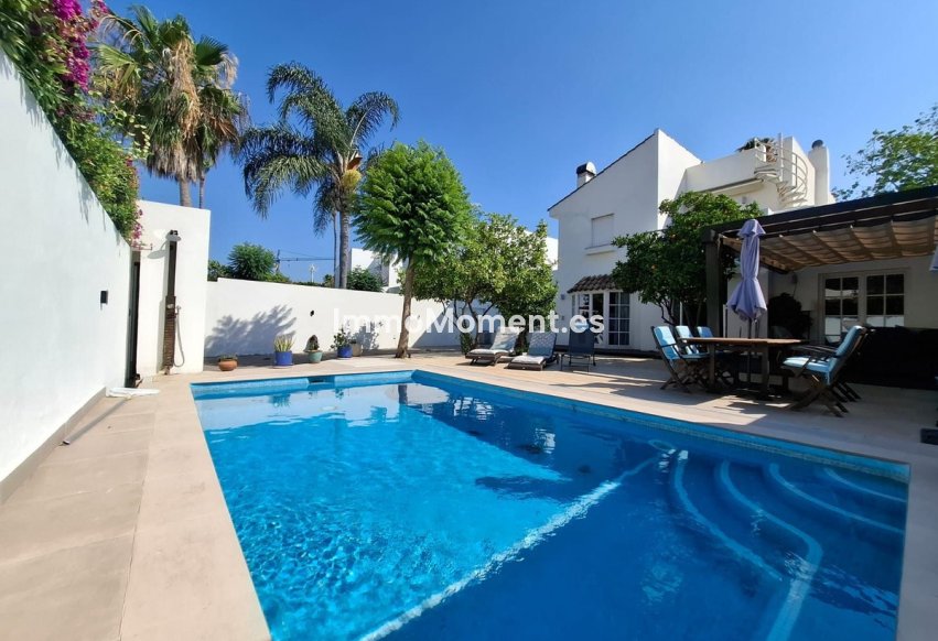 Bestaande woning - Vrijstaande villa - Estepona  - Atalaya