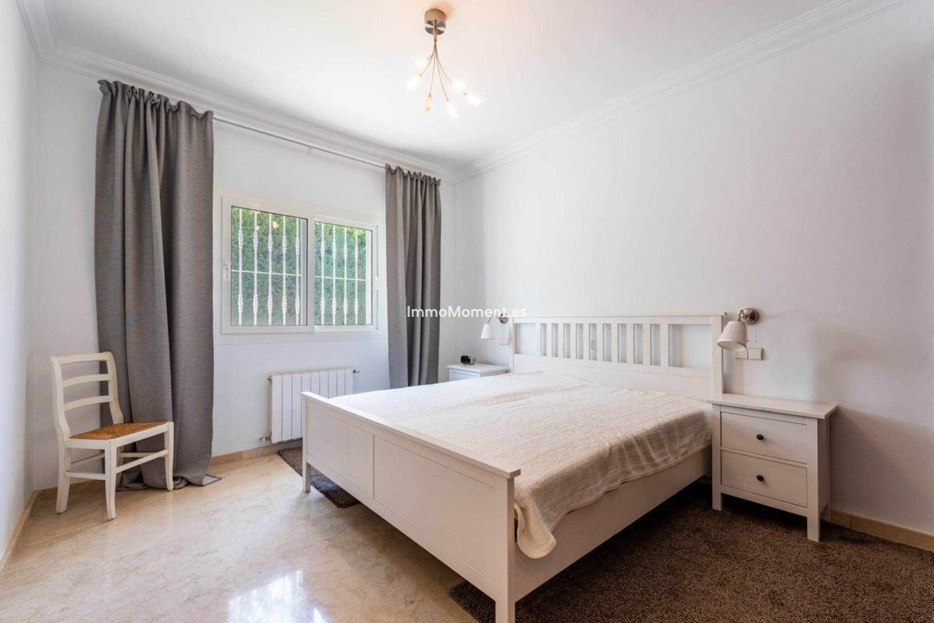 Bestaande woning - Vrijstaande villa - Estepona  - Atalaya