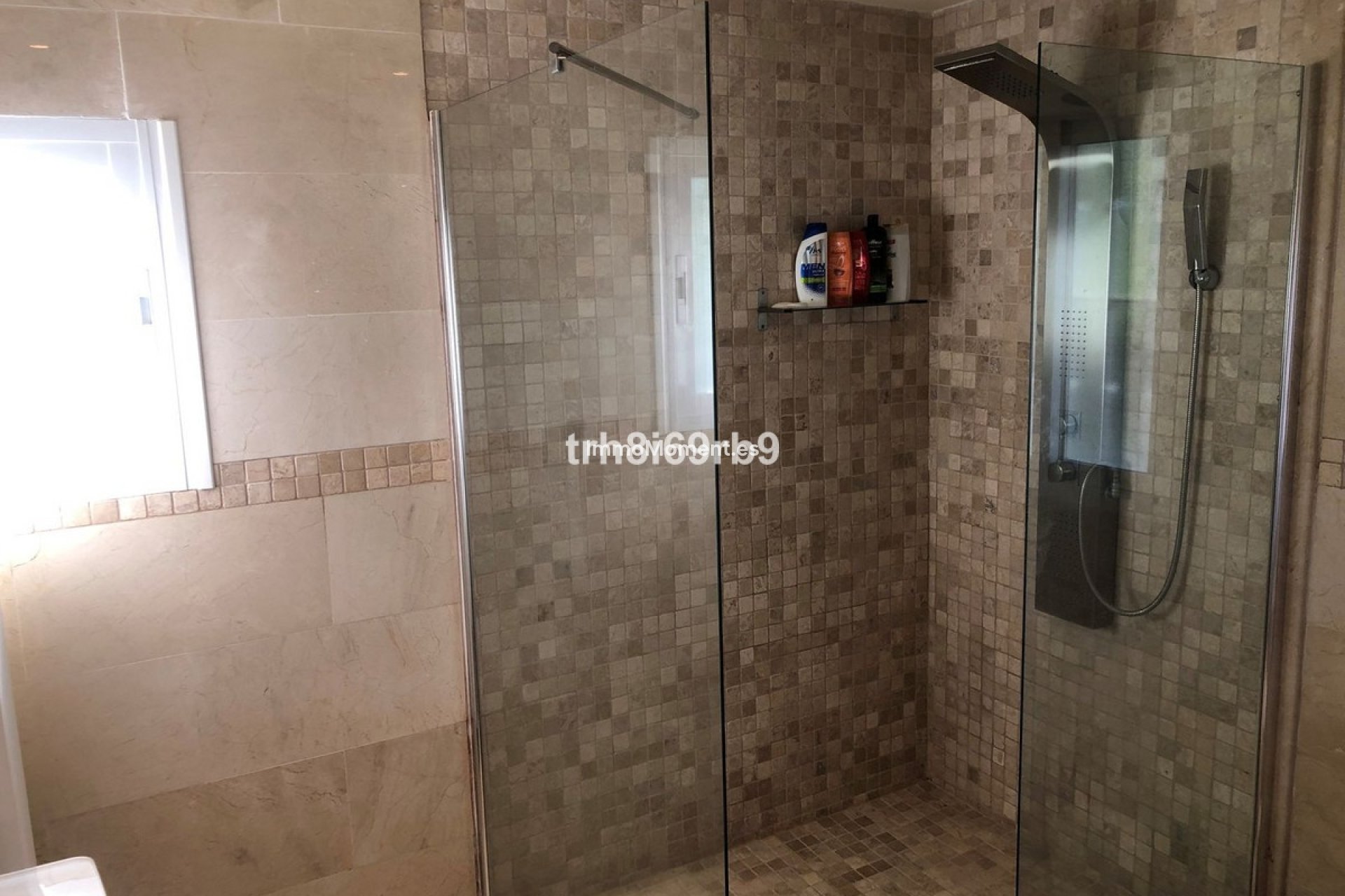 Bestaande woning - Vrijstaande villa - Estepona  - Benamara