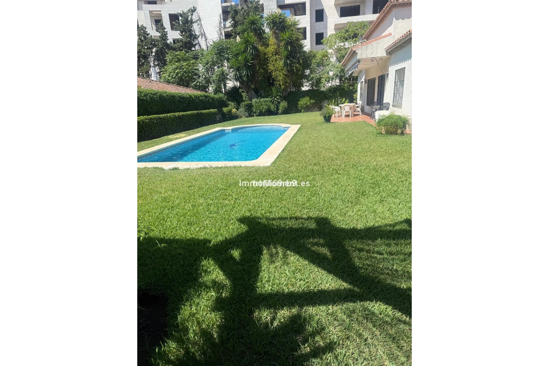 Bestaande woning - Vrijstaande villa - Estepona  - Benamara