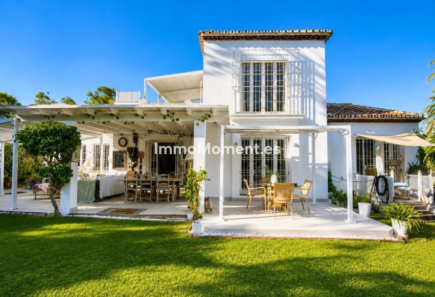 Bestaande woning - Vrijstaande villa - Estepona  - Benamara