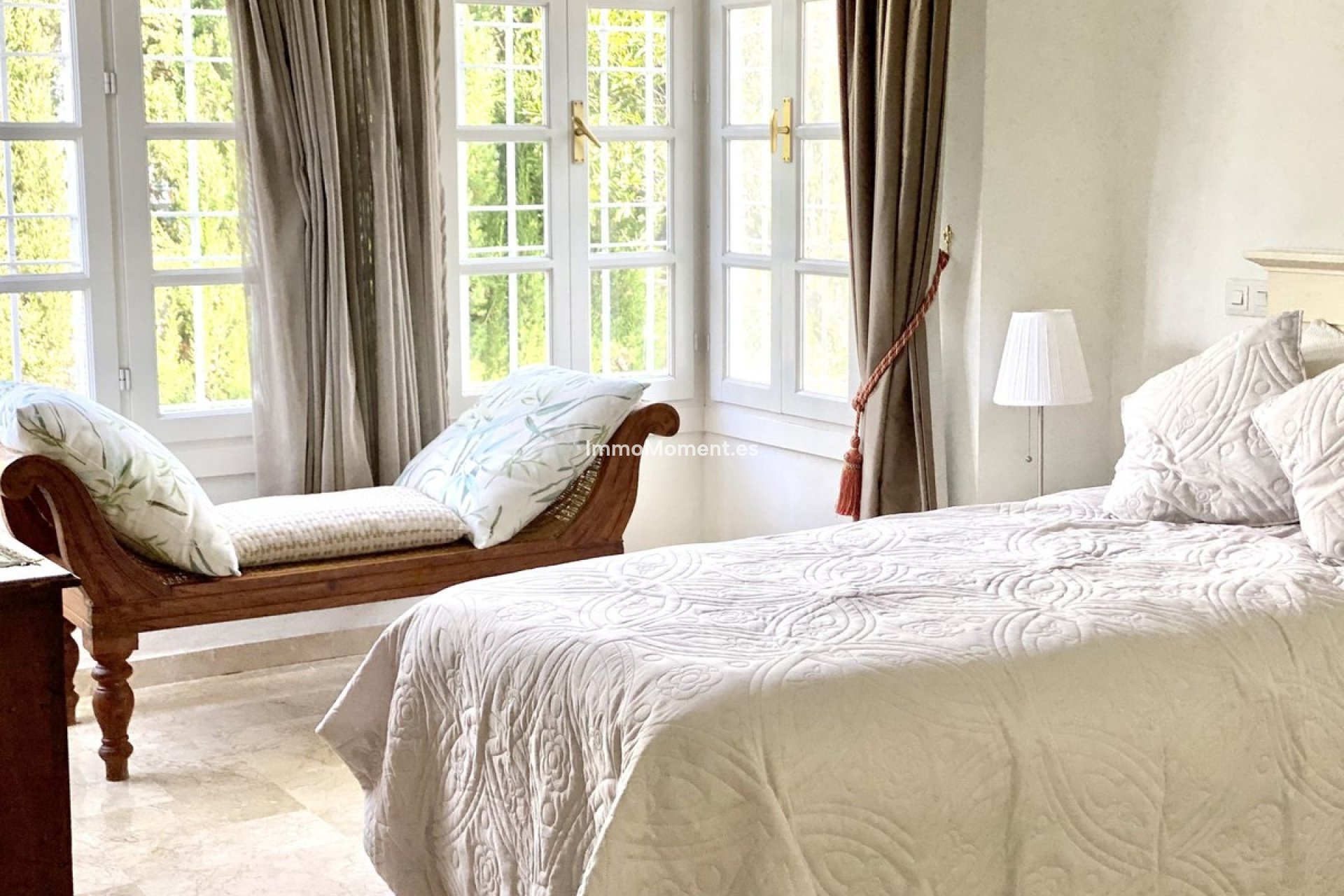 Bestaande woning - Vrijstaande villa - Estepona  - Benamara