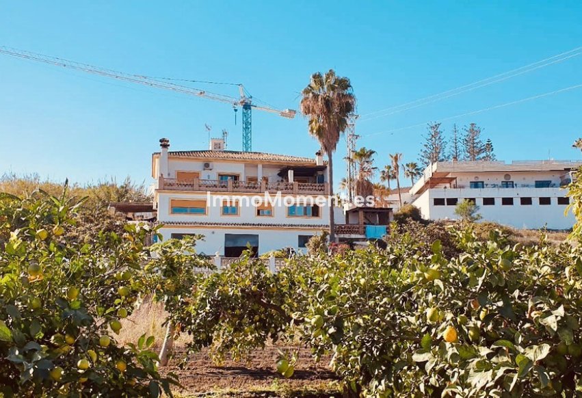 Bestaande woning - Vrijstaande villa - Estepona  - Cancelada