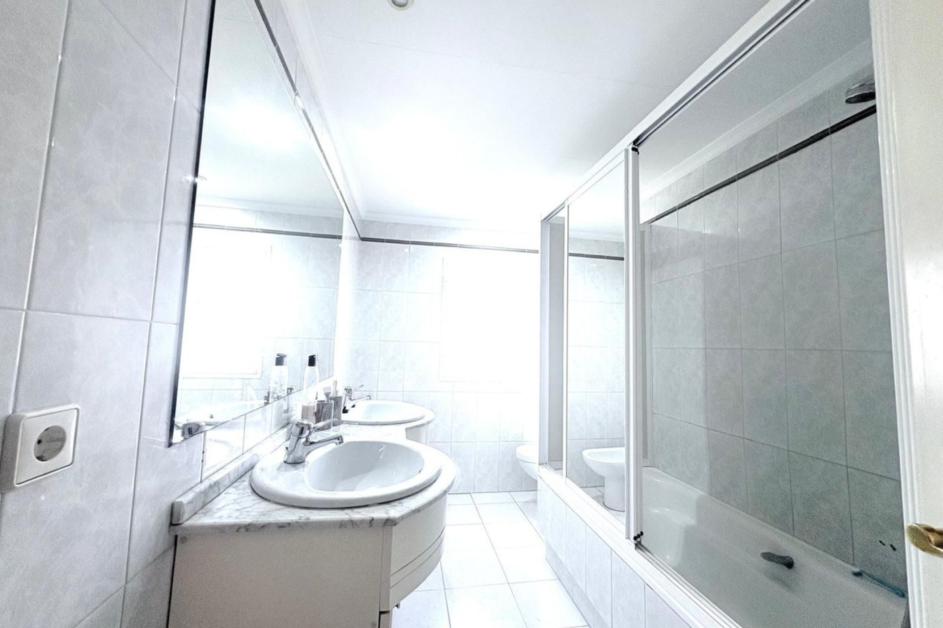 Bestaande woning - Vrijstaande villa - Estepona  - Cancelada