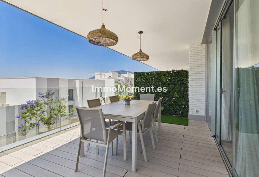 Bestaande woning - Vrijstaande villa - Estepona  - Cancelada