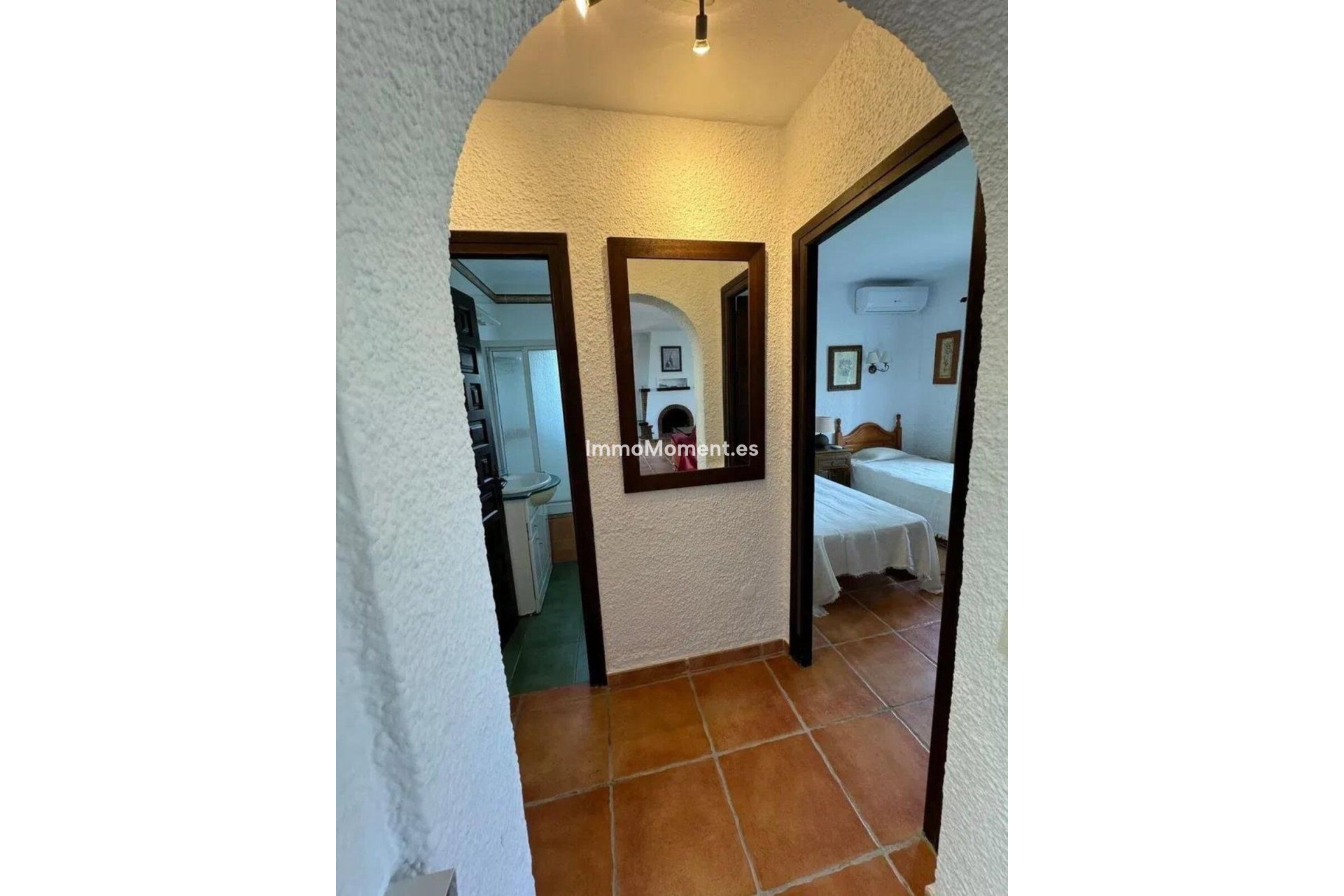 Bestaande woning - Vrijstaande villa - Estepona  - Costalita