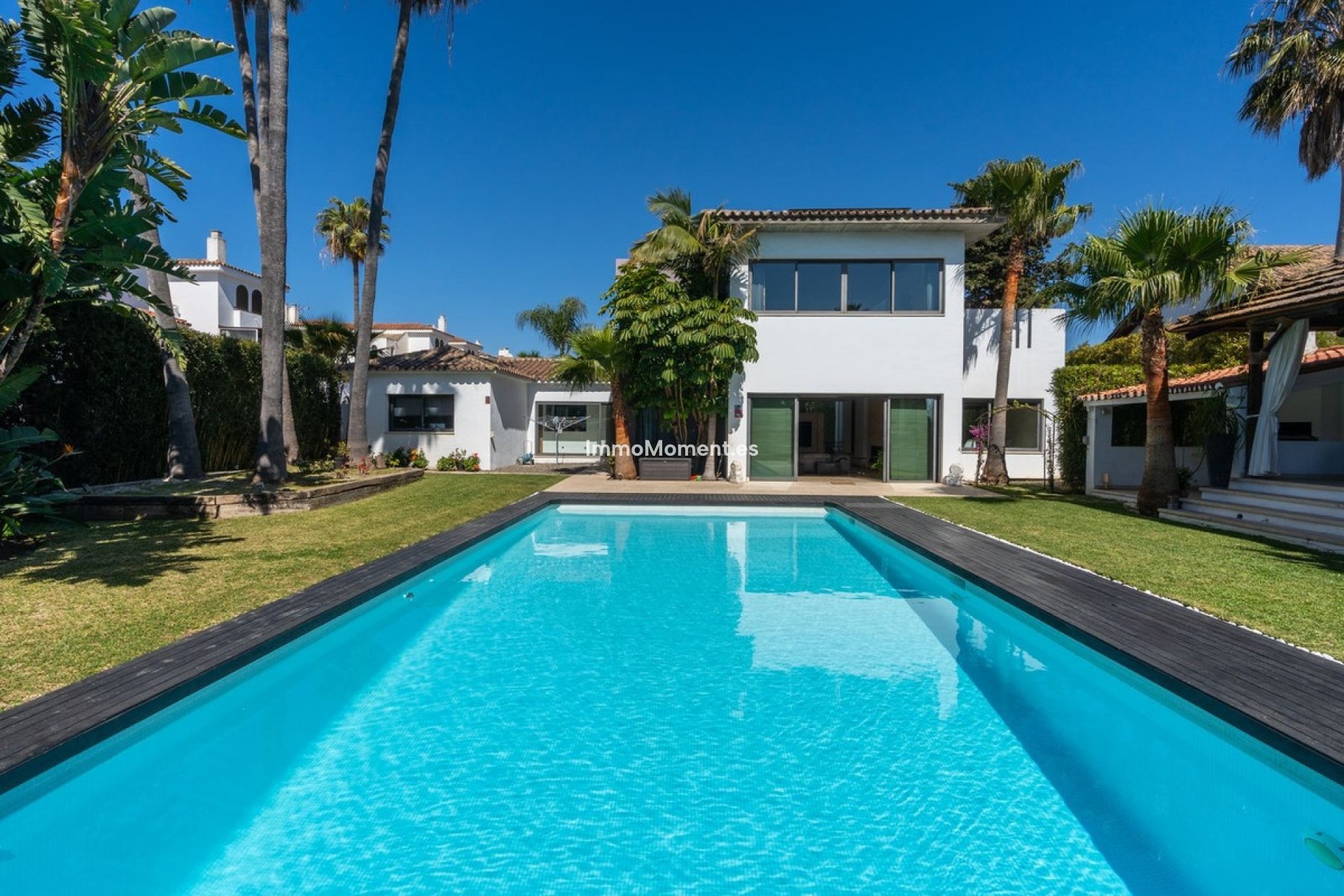 Bestaande woning - Vrijstaande villa - Estepona  - Costalita