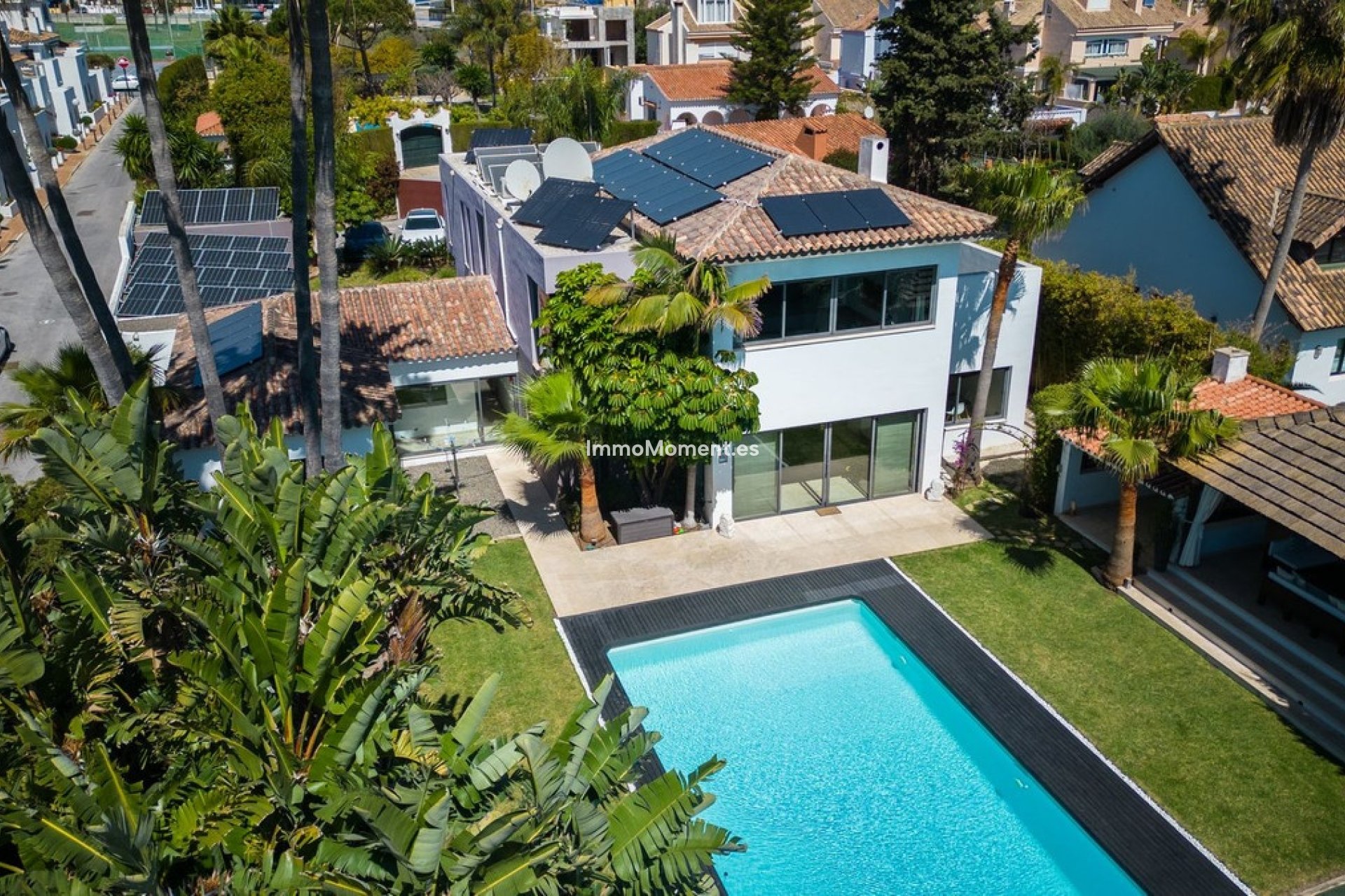 Bestaande woning - Vrijstaande villa - Estepona  - Costalita