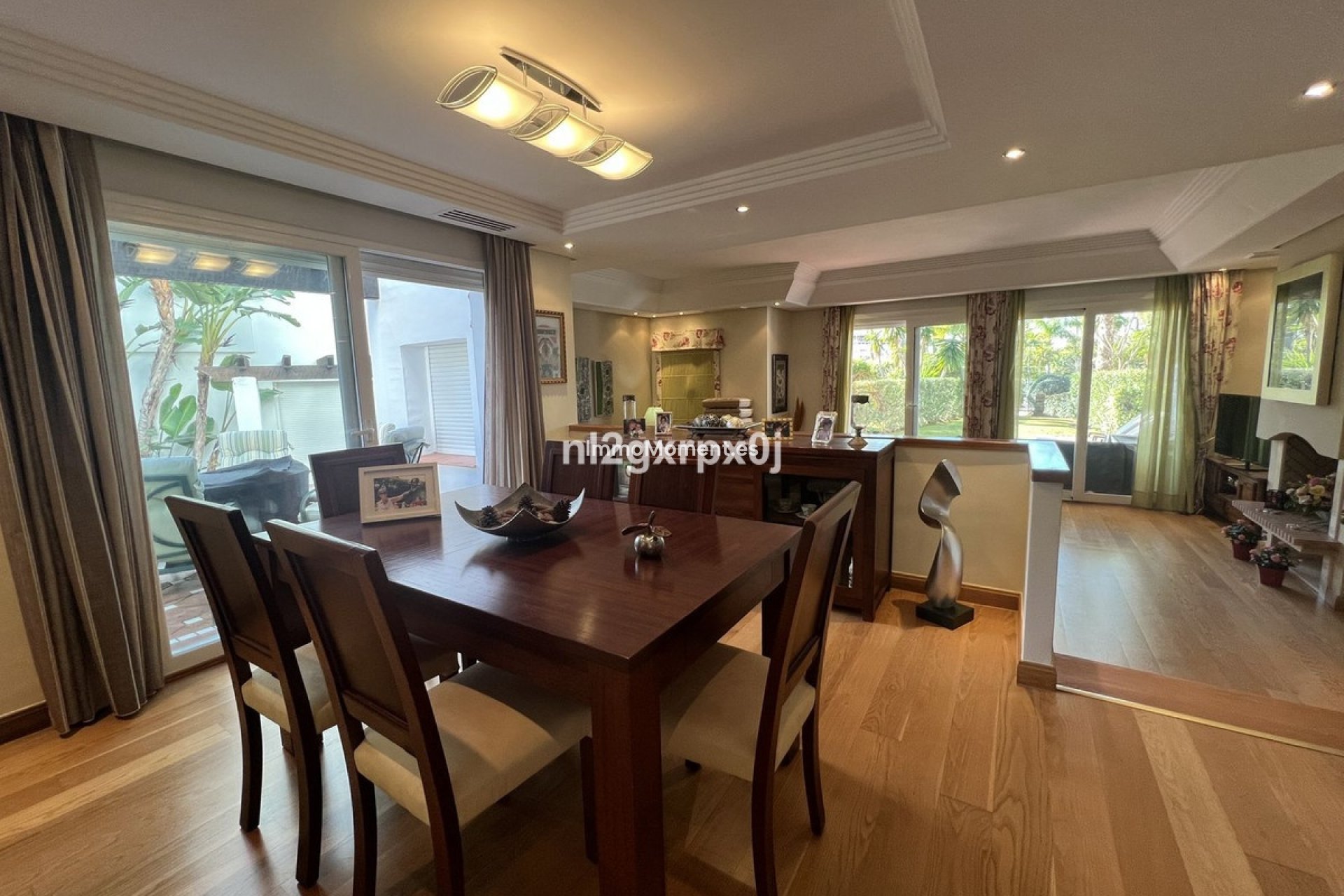 Bestaande woning - Vrijstaande villa - Estepona  - Costalita