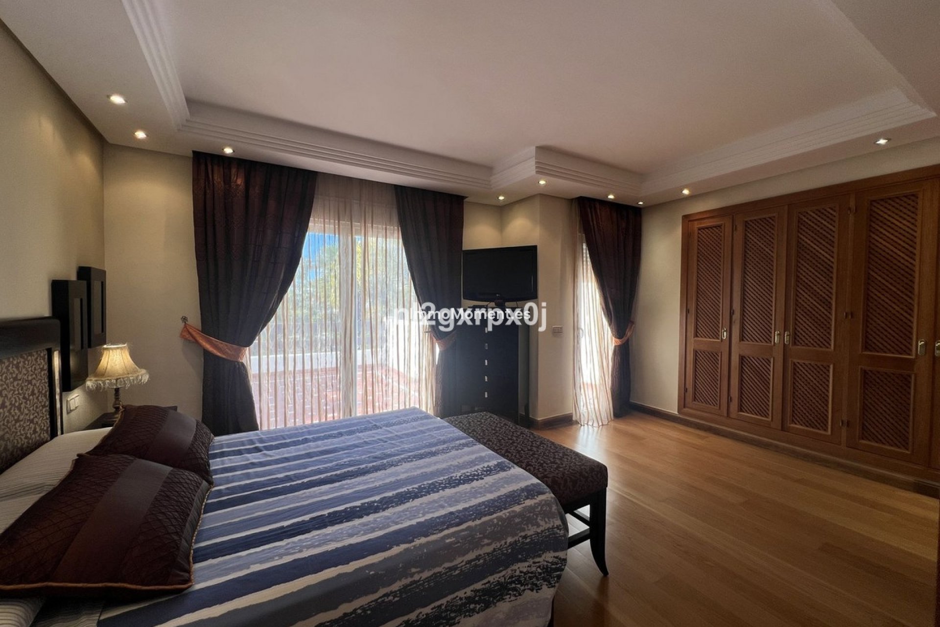 Bestaande woning - Vrijstaande villa - Estepona  - Costalita