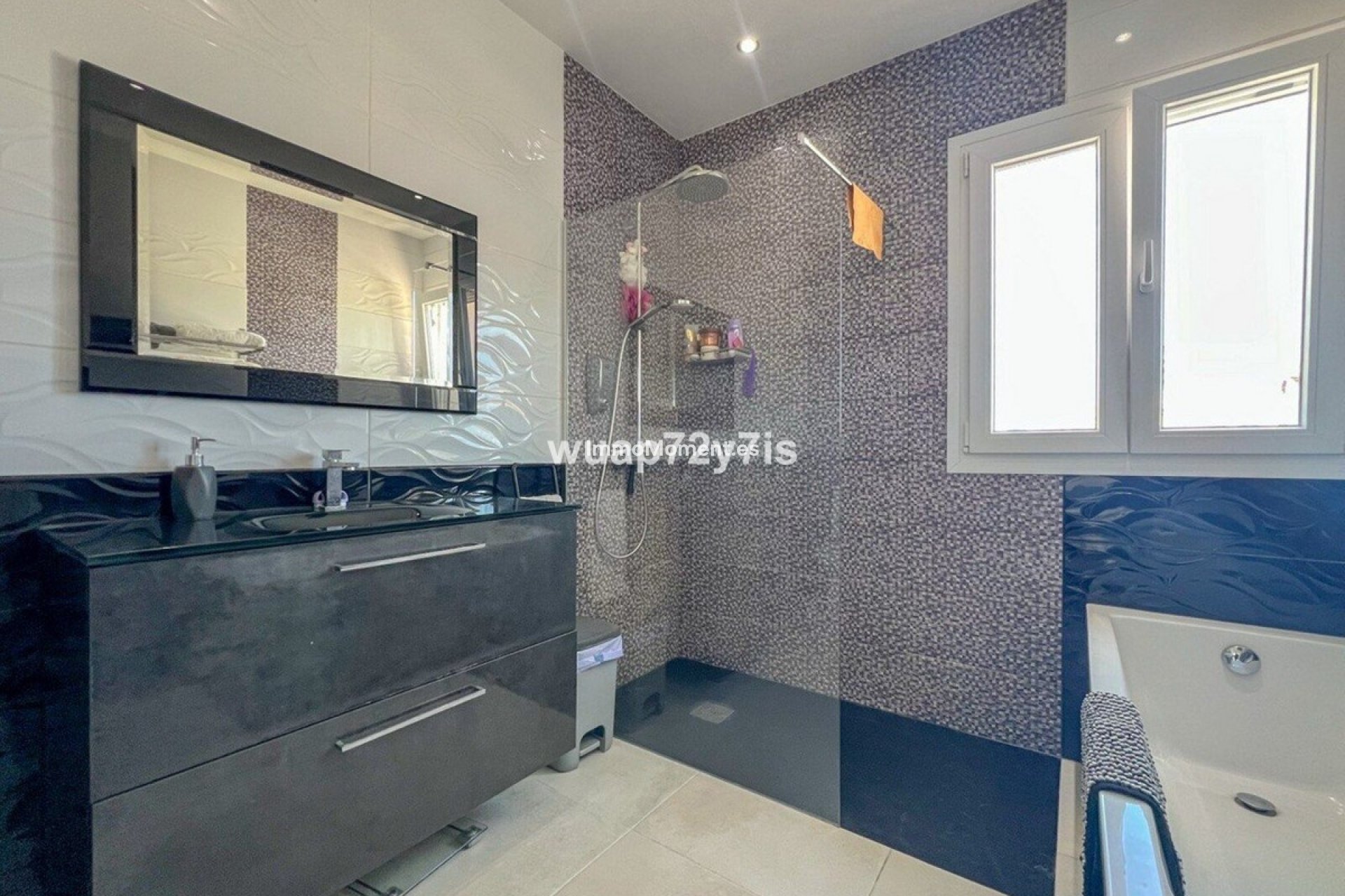 Bestaande woning - Vrijstaande villa - Estepona  - Costalita
