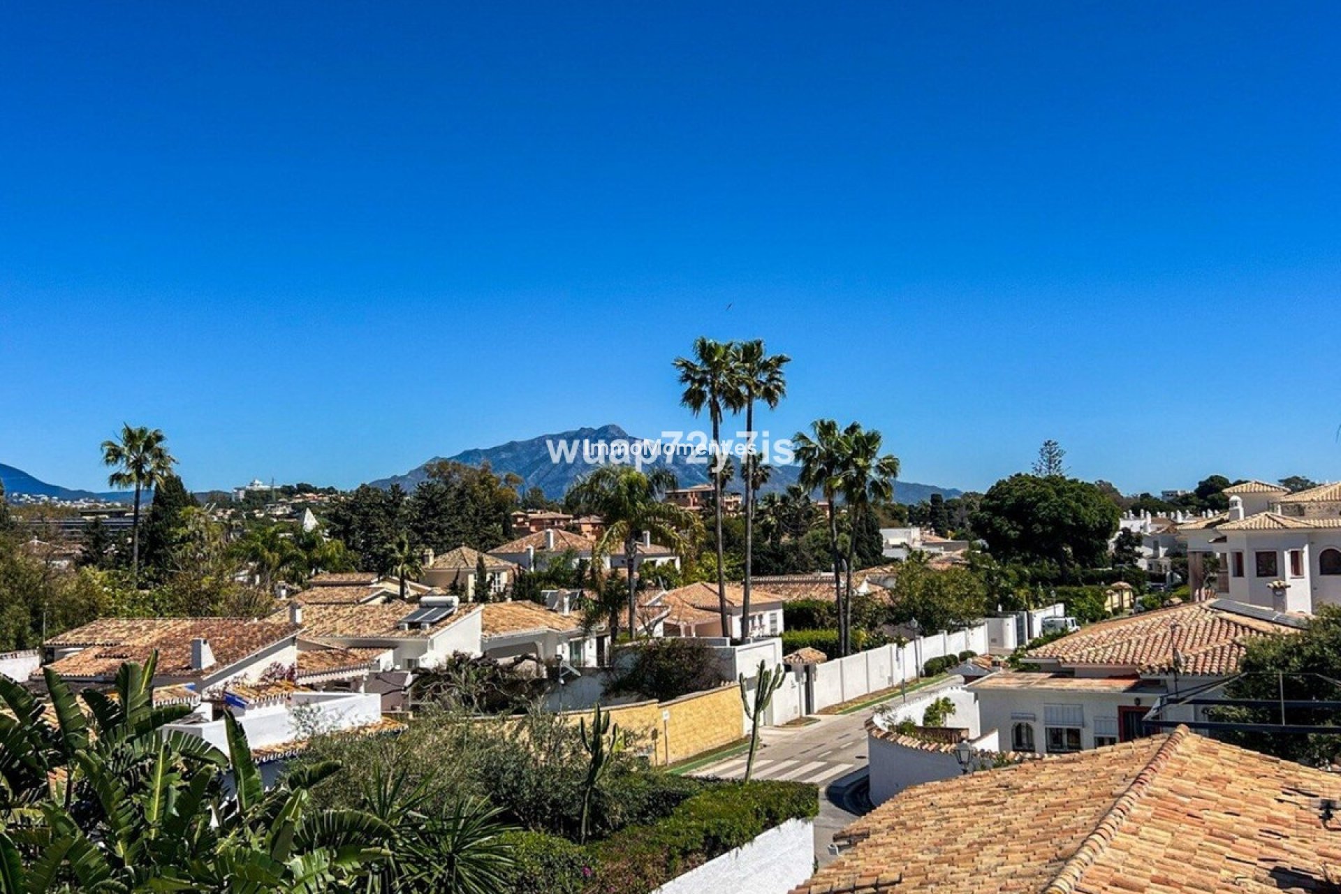 Bestaande woning - Vrijstaande villa - Estepona  - Costalita