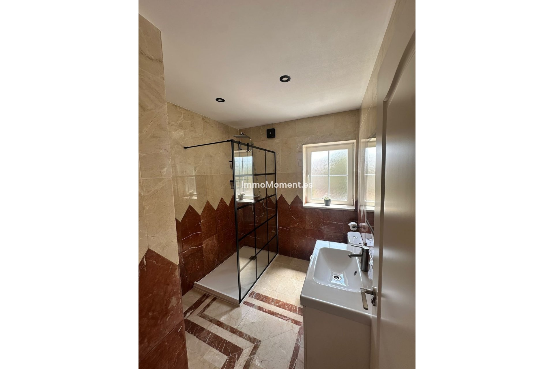 Bestaande woning - Vrijstaande villa - Estepona  - Estepona Centro