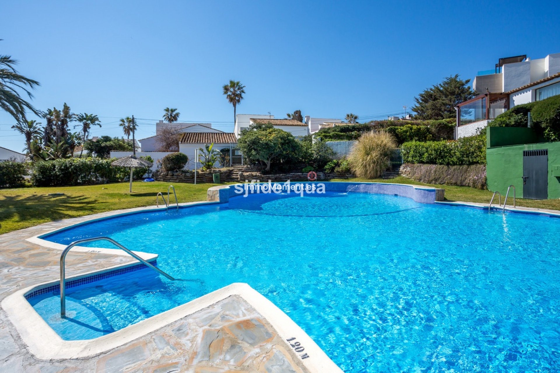 Bestaande woning - Vrijstaande villa - Estepona  - Estepona Centro