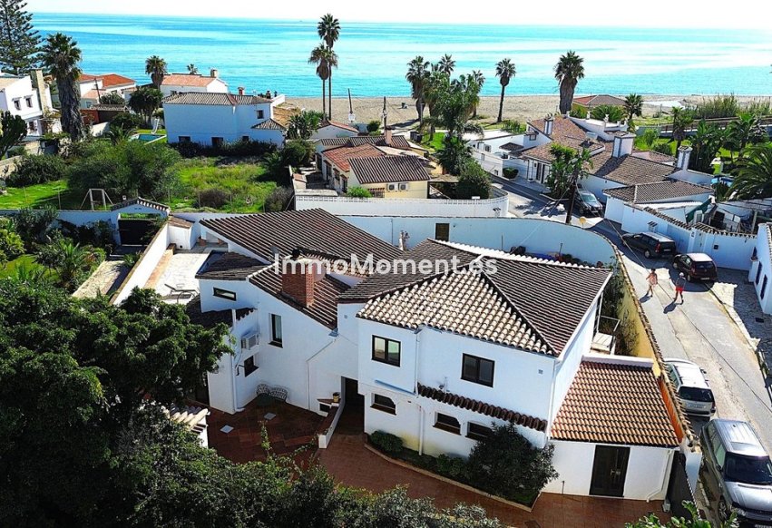 Bestaande woning - Vrijstaande villa - Estepona  - Estepona Centro
