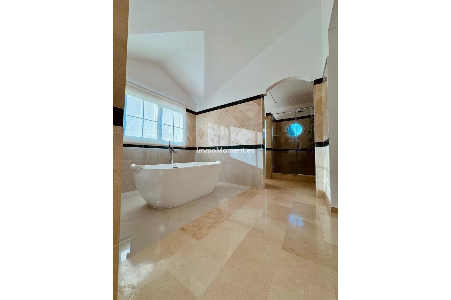 Bestaande woning - Vrijstaande villa - Estepona  - Estepona Centro