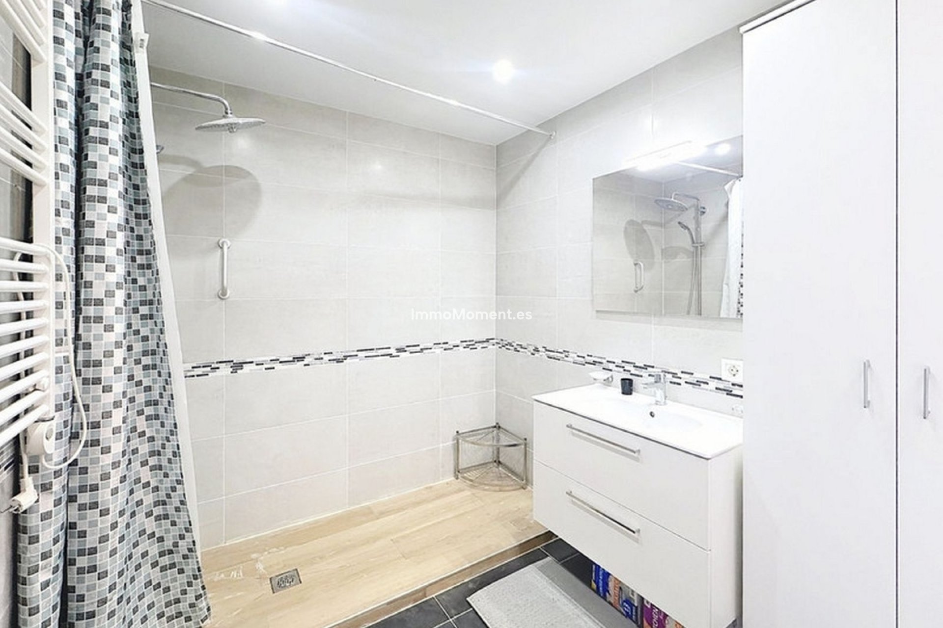Bestaande woning - Vrijstaande villa - Estepona  - Estepona Centro